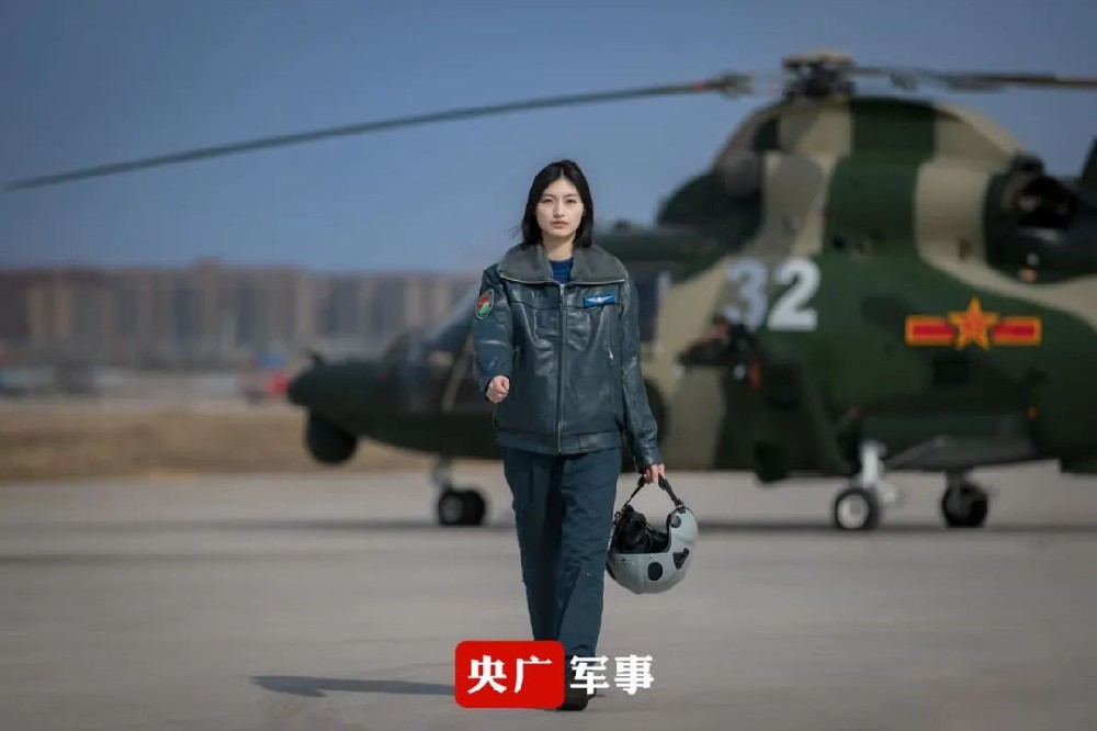 这个郭家“00后”陆军女飞行学员，太飒了！ 